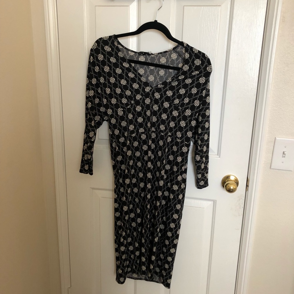 black and white patterned dress